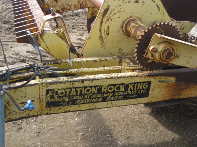 Reel type rock picker